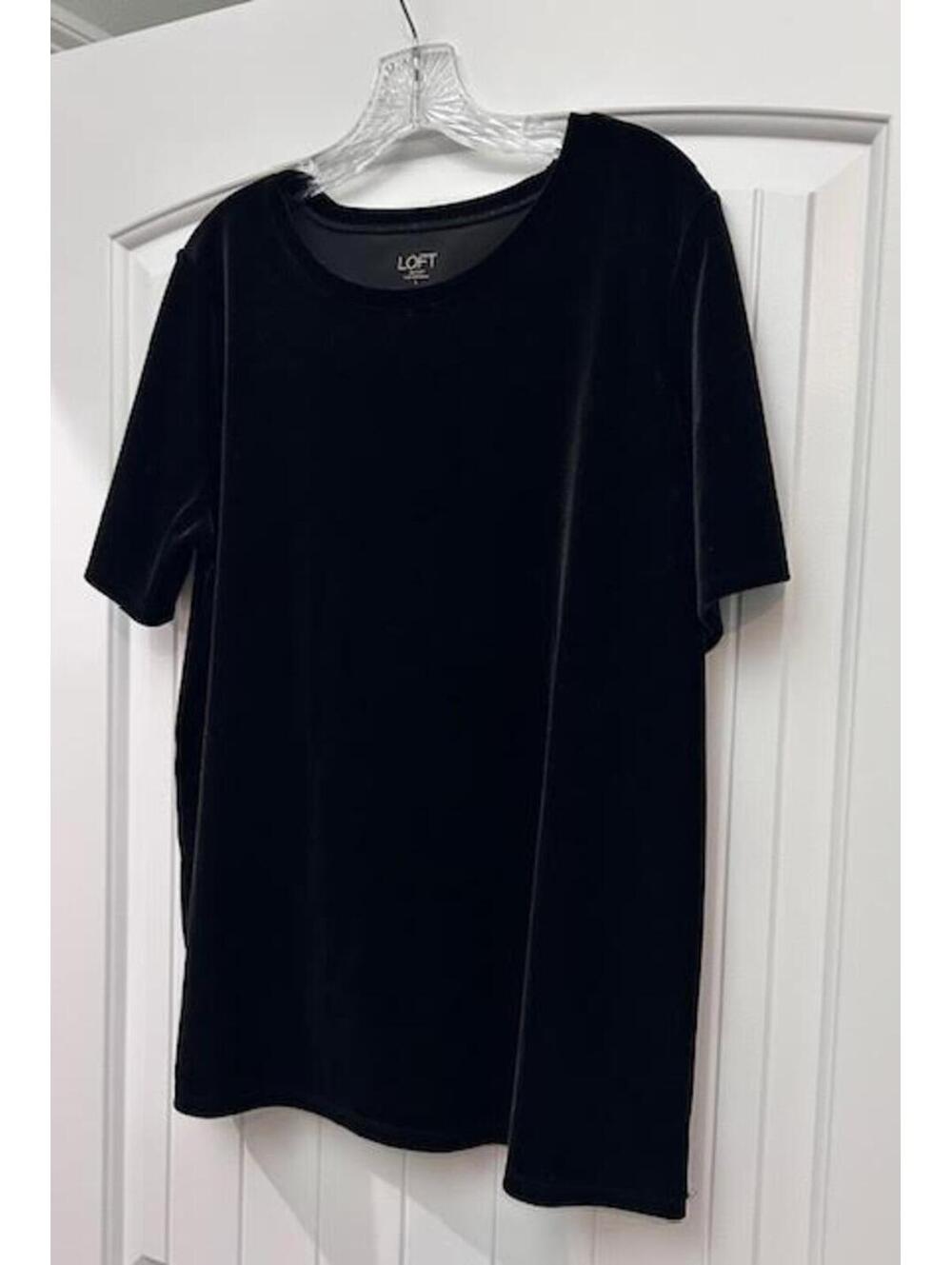 🖤 Ann Taylor Black Velvet Look Top L — GUC Essential - Picture 2 of 6